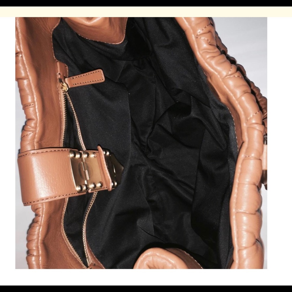 Authentic Miu Miu Bag. Miu Miu Tote - image 4